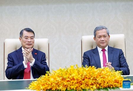Cambodia and Vietnam Sign Pacts to Strengthen Bilateral Ties