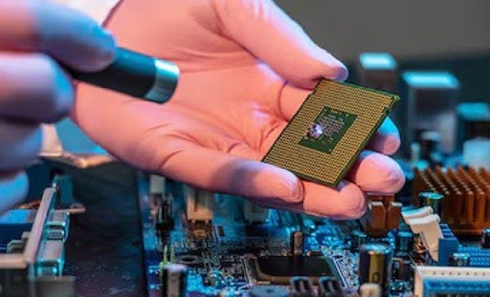 Qualcomm in Talks With Samsung for Contract Manufacturing