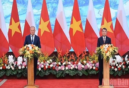 Viet Nam & Poland Establish Strategic Partnership to Deepen Ties