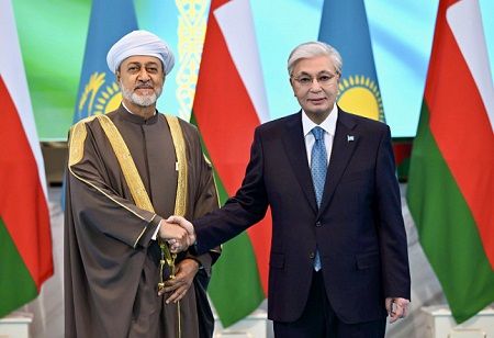 Tokayev and Oman Sultan Discuss Ways to Expand Bilateral Ties