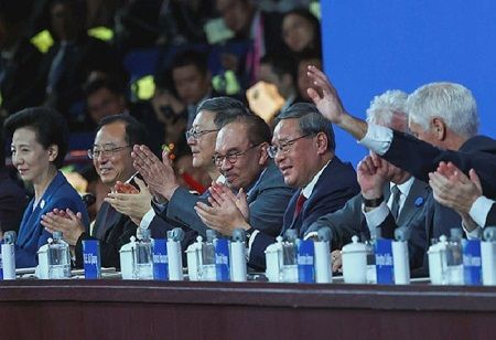 Malaysia, China Deepen Transport Ties With Land, Rail, Air MoU