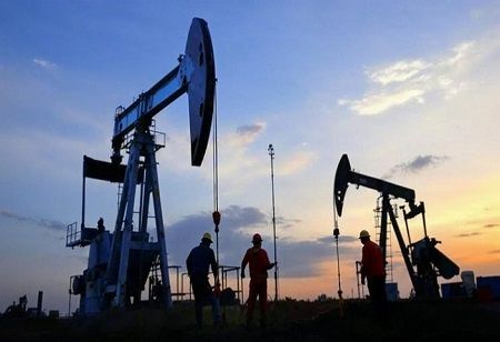 US Grants India 30-Day Waiver to Secure Russian Oil Supply