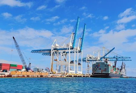 Singapore, Indian Shipyards Sign MoU to Boost Offshore Ties